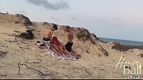 Sexo na praia com essas duas safadinhas