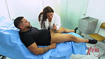 Doctora peruana puta cura a su paciente a base de sexo duro en el hospital