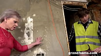 Grannies help build a house