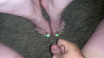 Huge Feet Cumshots on Sexy Toes
