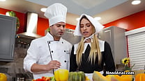 Cooking assistant does anal on show