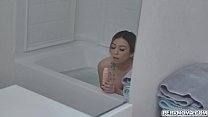 Love sneakily watching his stepmom masturbating at the shower room