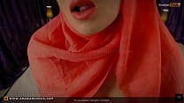 muslim hijab cam girl with big ass fingering pussy | cokegirlx