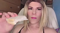 Hot Shemale Jess Bloom Eats Massive Load of Cum off Sandwich