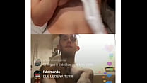 puta de instagram muestra las tetas en live