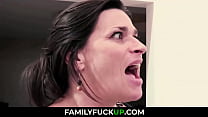 Old Caught her Cursed Boyfriend Butt Fucking her Step-Daughter