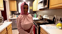 The Thicked Of Ebony In Hijab Fucks Me