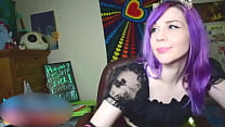 Emo Cutie Teasing Her Pussy For You and Shaking Her Butt