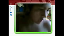 Pamela mostrandose por webcam