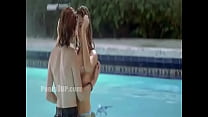 Denise Richards (w-Neve Campbell) - Wild Things (lesbian pool)