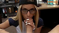Hot babe in glasses nailed by pawn dude