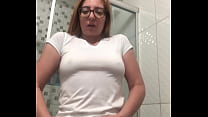 Hot redhead MILF killing herself in fingering and cumming until her pussy is wet