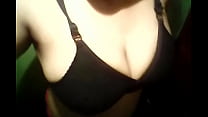 Desi cleavage tits