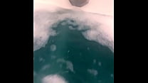 Canadian PAWG Elizabeth takes a soapy bath