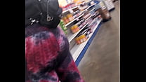Thick juicy slut let's me film her ass while shopping