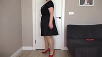 Curvy secretary undresses after work. Mature milf with plump ass, hairy pussy, big tits. Amateur foot fetish. PAWG.