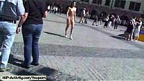 Naked babe has fun in streets