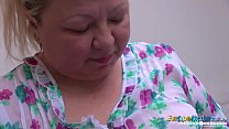 Chubby granny lady so horny that she has to fuck her pink sex toy