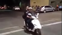 VERY FAST CB300 RUNNING AT INCREDIBLE HIGH SPEED