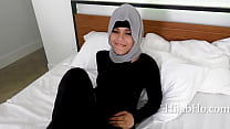Hijab Teen Fucks Her Coach As Gratitude