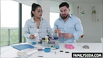 Old stepbrother bangs young stepsister in the laboratory