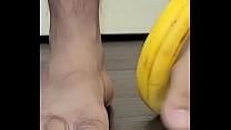 My soles and toes Caresse a banana