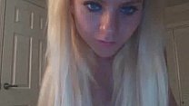 Pussy dildo penetrates on webcam