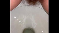 PISSING IN HIS TOILET, LOOK HOW HAIRY HIS PISS IS, THE PISS FLOWS WELL & SMELLS GOOD. I WANT TO DESCRIBE YOU, LOOK SOON.