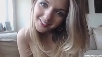 Cute teen masturbate so hot in webcamshow and she's cum