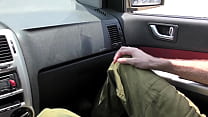 חייל בצבא הישראלי מוצץ זין ברכב