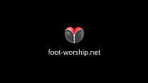 female foot worship