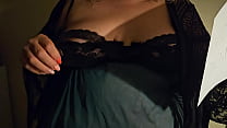 Jennifer big boobs in lingerie