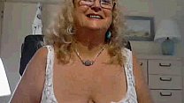 Mature Woman Show BIG Tits Webcam