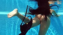 Big ass and hairy pussy Andreina underwater