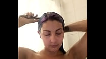 Chilena se masturba en la ducha
