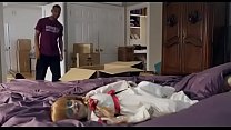 Inatividade Paranormal 2 (2014) Cena Na Cama com Abigail